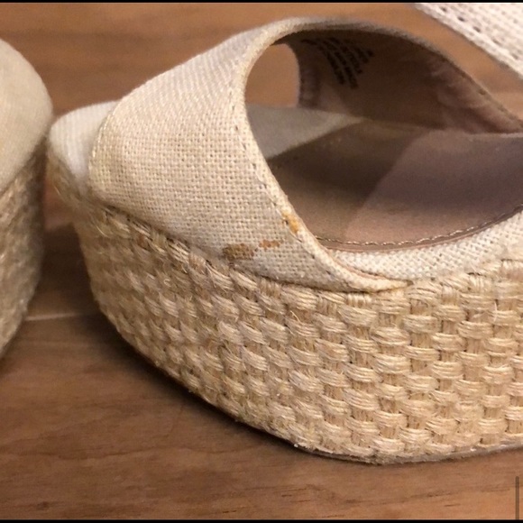Steve Madden Canvas Wedges - Picture 2 of 6